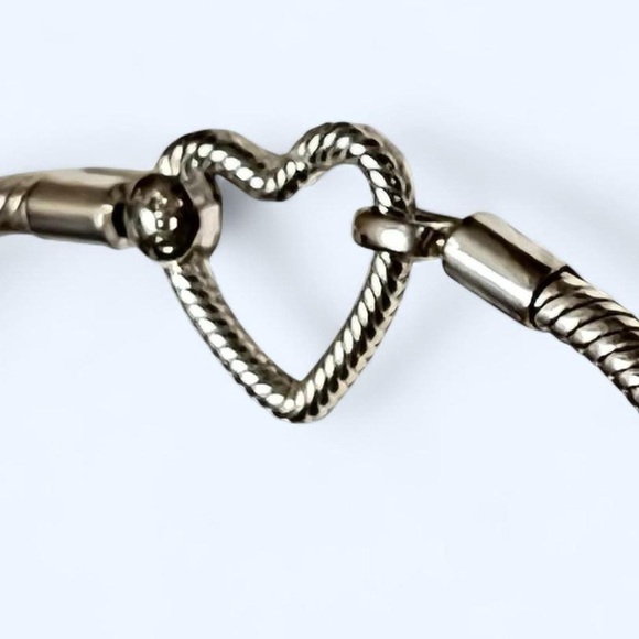 Pandora Jewelry - Pandora